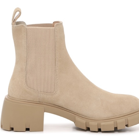 Steve Madden Shoes - Steve Madden Hola Chelsea Boot